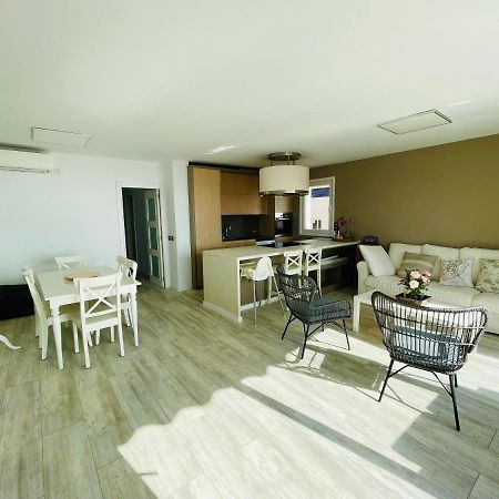 Appartamento La Marina2 Seaview With Amazing Terrace Sitges Esterno foto